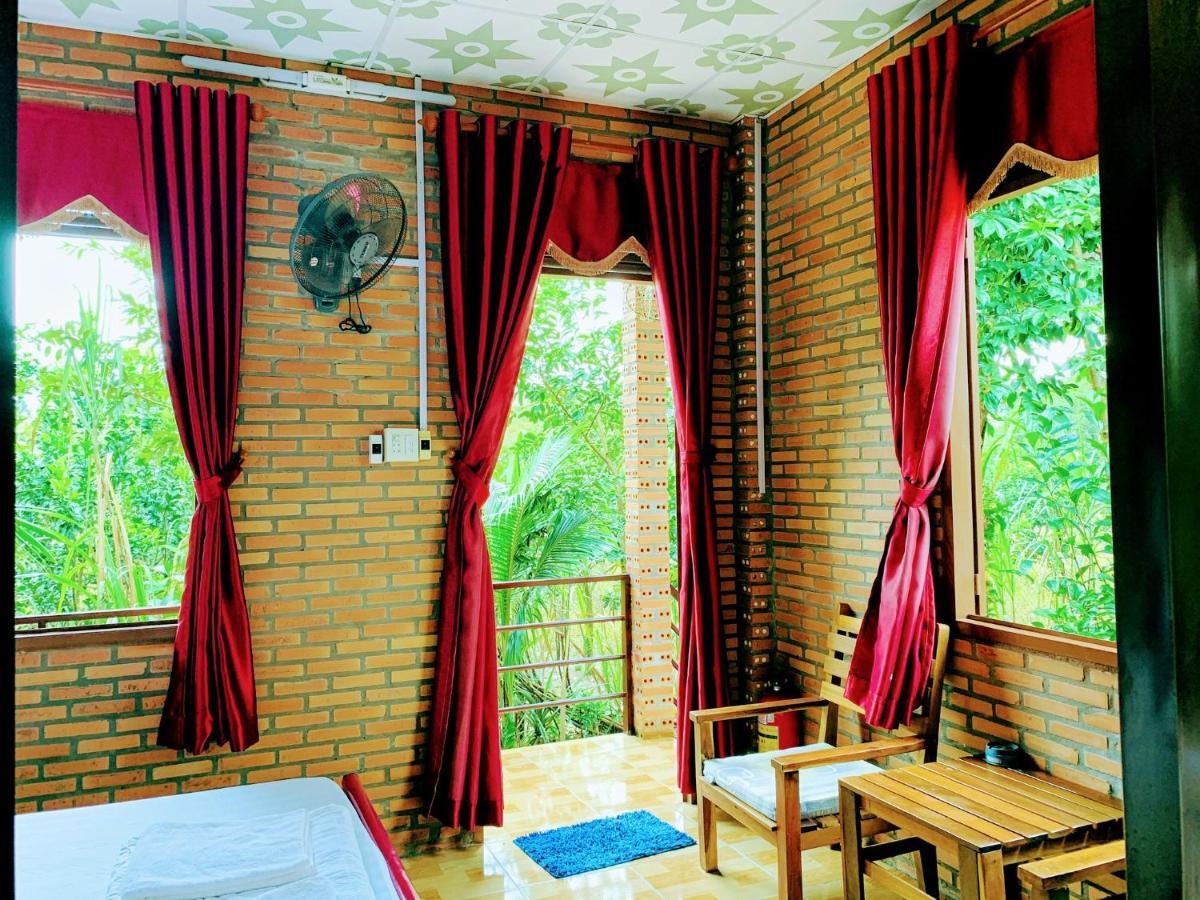 Gibbon Singing Home Stay Quan Tom Exterior photo