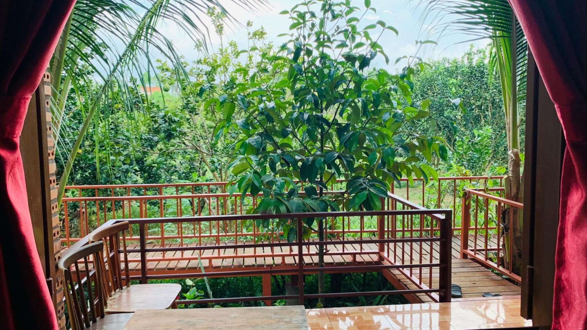 Gibbon Singing Home Stay Quan Tom Exterior photo
