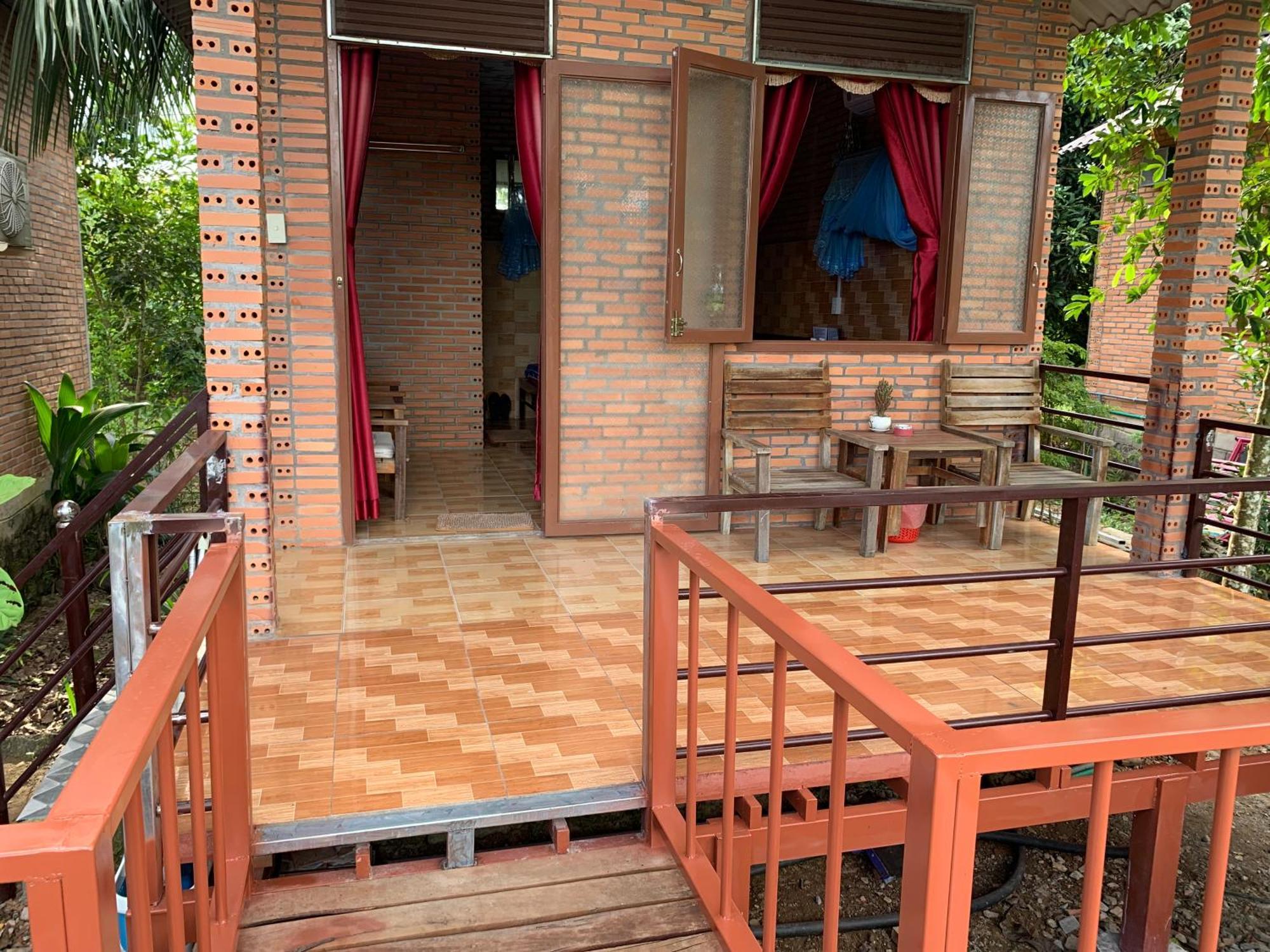 Gibbon Singing Home Stay Quan Tom Exterior photo